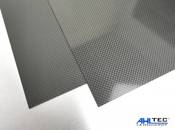 Carbon Platte - Leinen Hochglanz - 600 x 500 mm 0,5 mm