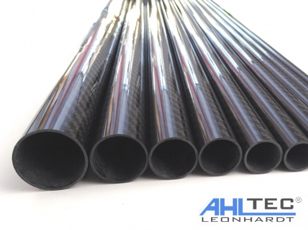Carbon Rohr Hochglanz 30 mm x 28 mm x 330 mm